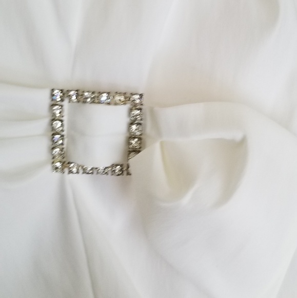 White blouse formal - Picture 5 of 5